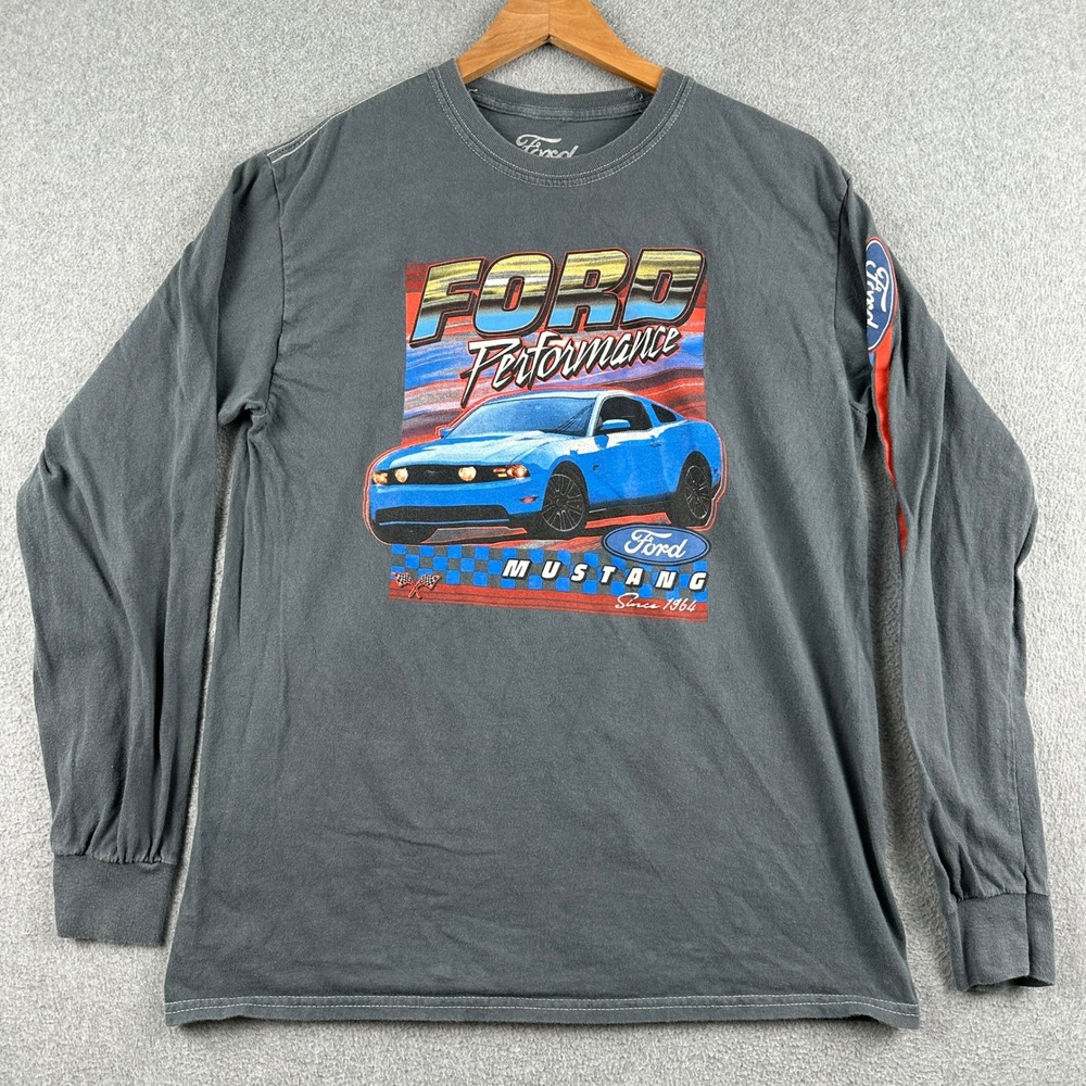 Ford T-Shirt Mens M/L Gray Mustang Performance Long Sleeve Graphic Racing Car